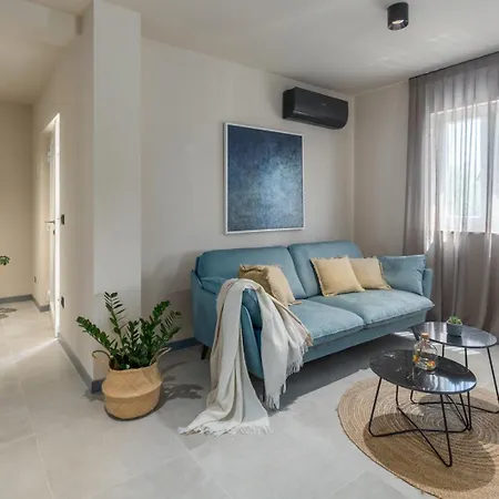 Aquila Premium Private Garden 弗尔萨尔