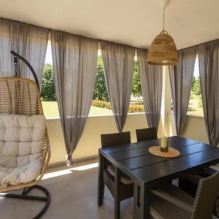 Aquila Premium Private Garden Appartement Vrsar
