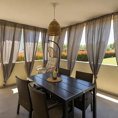 Aquila Premium Private Garden