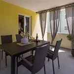 Aquila Premium
