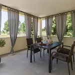 Aquila Premium *