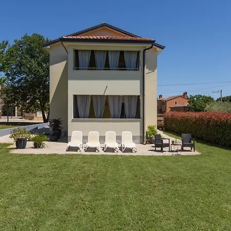 Aquila Premium Private Garden *